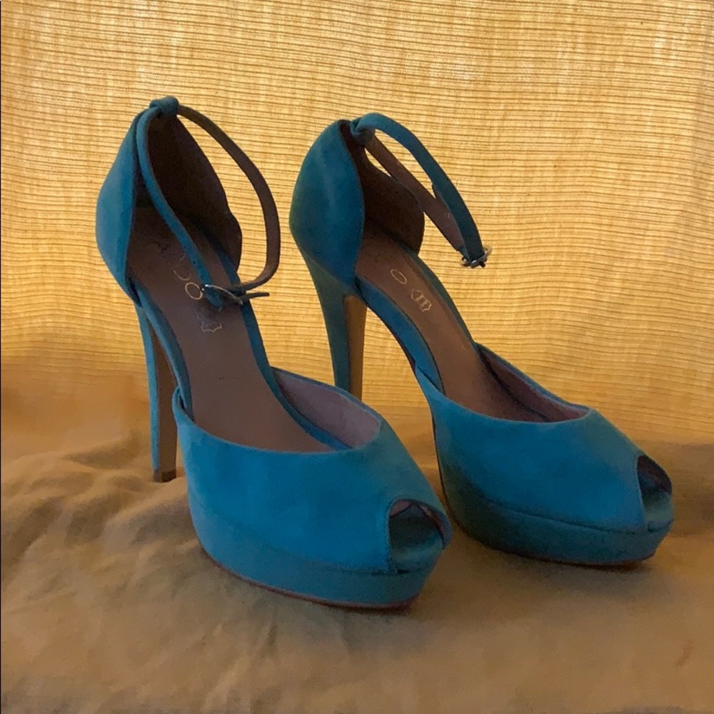 Sexy turquoise Aldo high heels